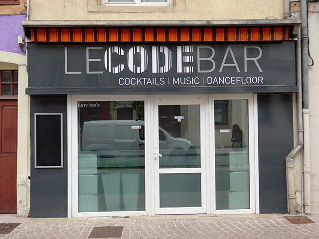 Enseigne-LeCodeBar.jpg