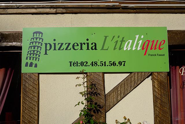 Enseigne-PizzeriaLItalique.jpg